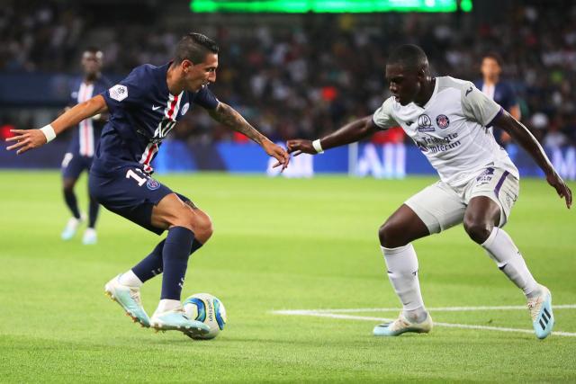 宁波男篮队史首次挺进CBA季后赛 续写篮球热土故事宁波男篮队史首次挺进CBA季后赛 续写篮球热土故事