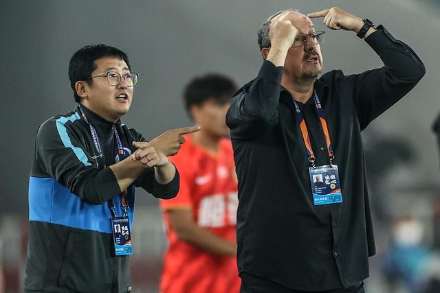 38岁拉莫斯在社交媒体晒照发文：秋季训练！